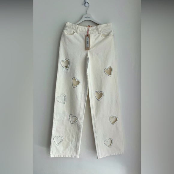 Alice + Olivia Denim - Alice Olivia KARRIE EMBELLISHED HEART JEAN